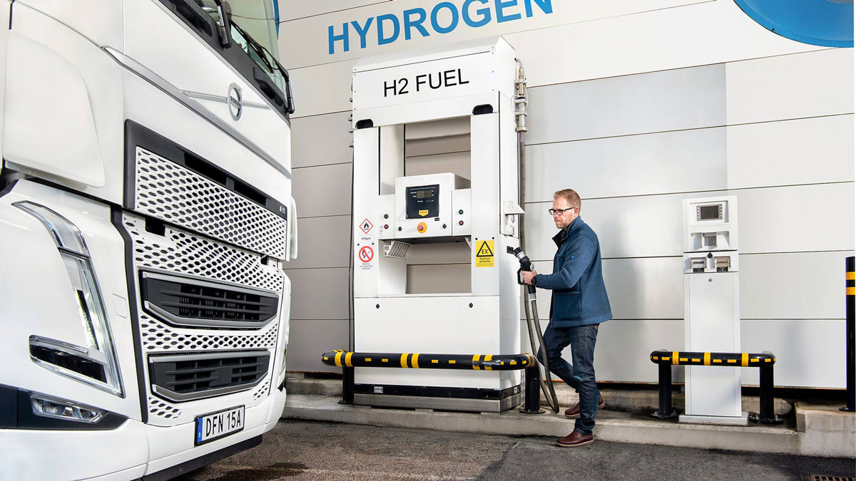 HyCET – Hydrogen Technology for Sustainable Transport Logistics